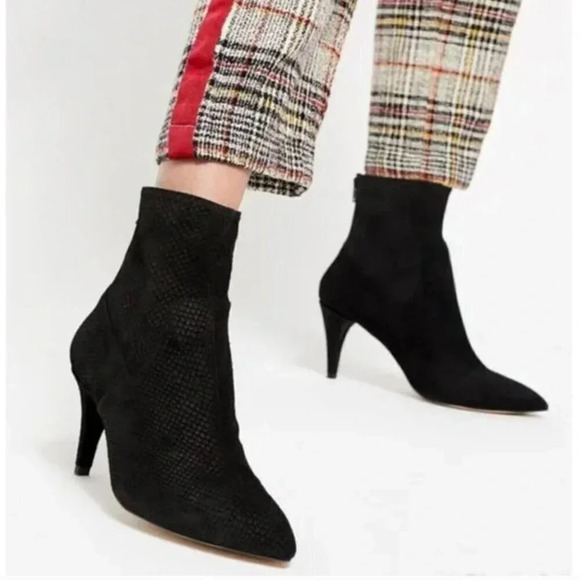 Free People Willa Leather Ankle Witchcore Booties Boots Snake Embossed Black 36 - Picture 10 of 11